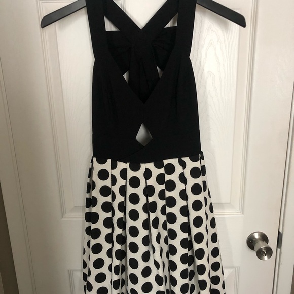 Polka Dot Bow Dress - Picture 4 of 10
